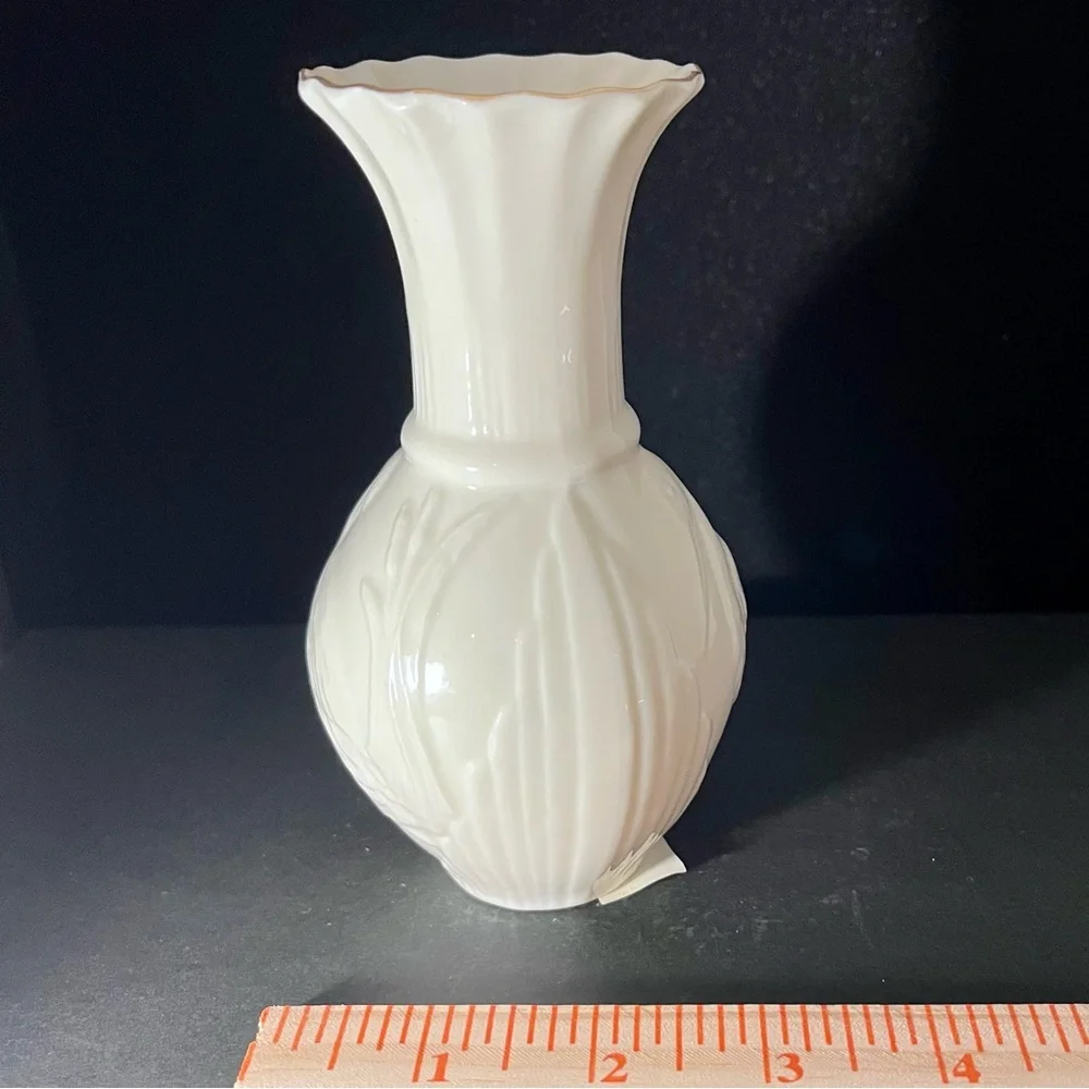 Vintage Belleek Ireland Collectors Society‎ Heron Swan Vase NWT